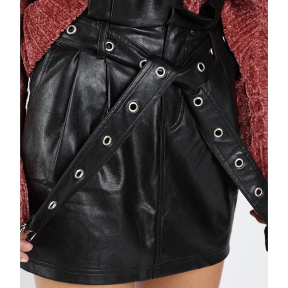 🍂 Pleather paper bag skirt - Picture 2 of 7